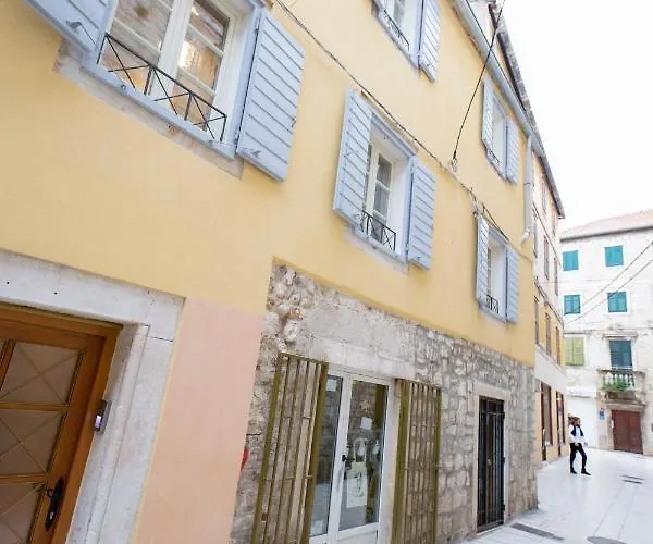 Appartement Luxury Lilly 2 *